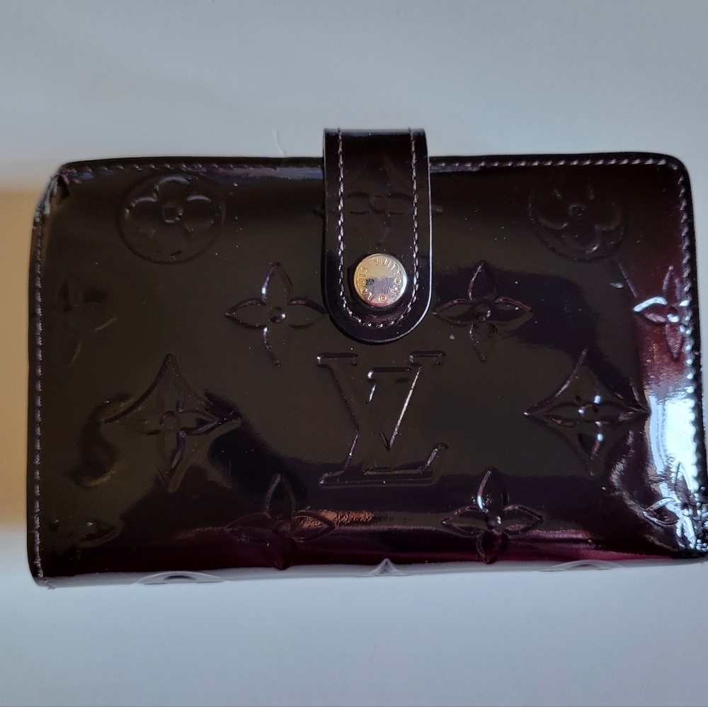 Louis Vuitton Vernis Kisslock Wallet